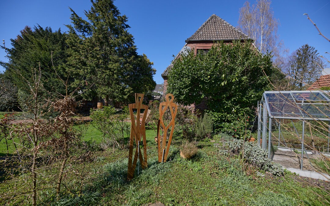 +Neu zum Verkauf: Paradies für Gartenliebhaber mit Knusperhäuschen+